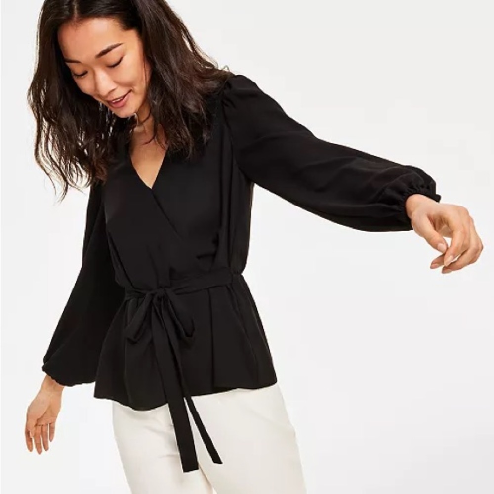 Anne Klein XL Peplum Top in Black. New w/o Tags. So versatile & flattering!!